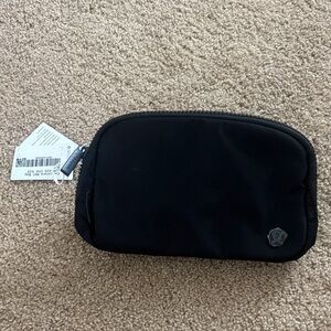 lululemon Black belt Bag NWT